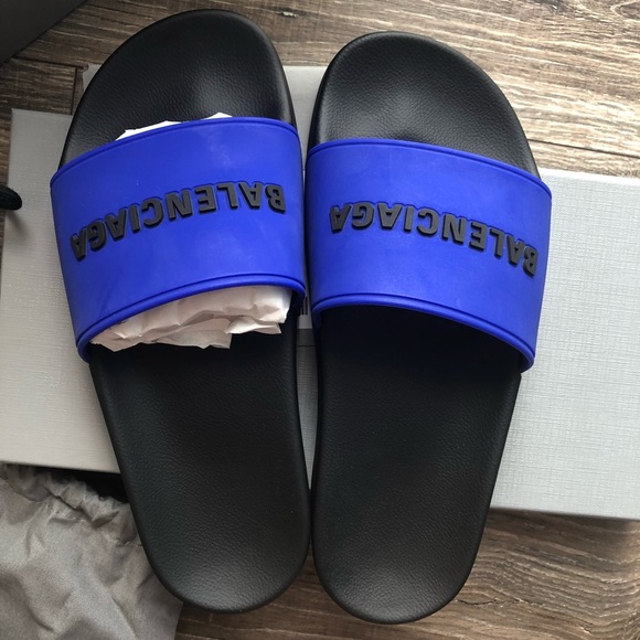 Balenciaga Women’s Pool Slides Sz. 38 NIB - Picture 2 of 7